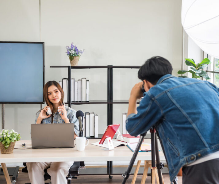 Icon Better Together: 3 Traditional & Digital Influencer Tactics that Pack a Powerful Punch
