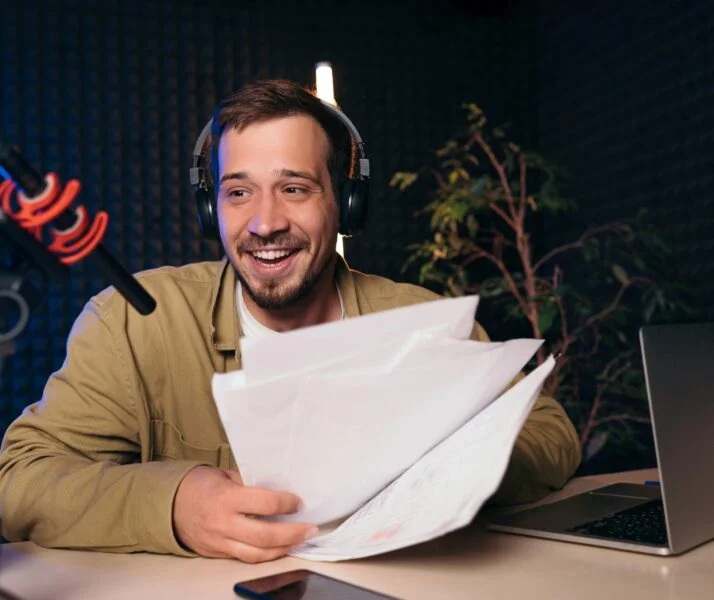 Icon Podcast Advertising Types & Examples