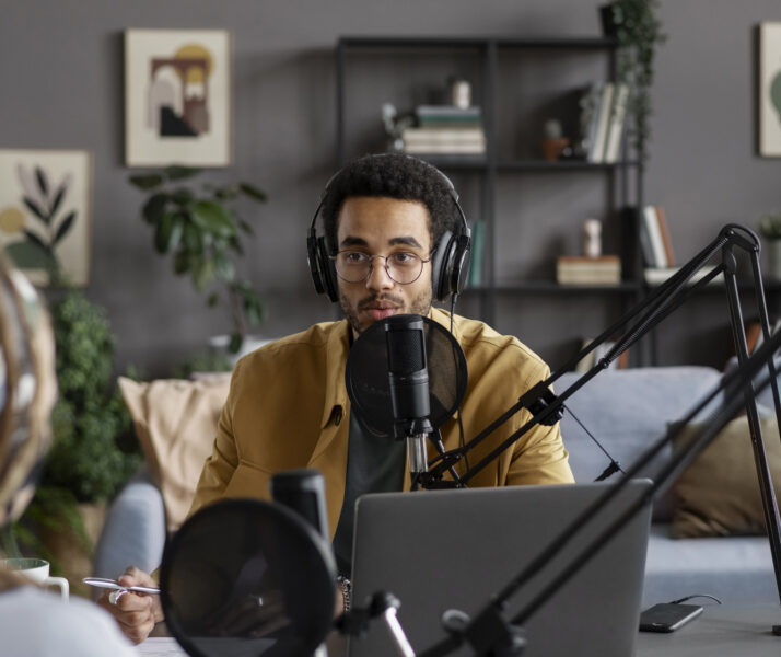 Icon Podcasts Overtake AM/FM in Spoken-Word Listening: What It Means for Advertisers